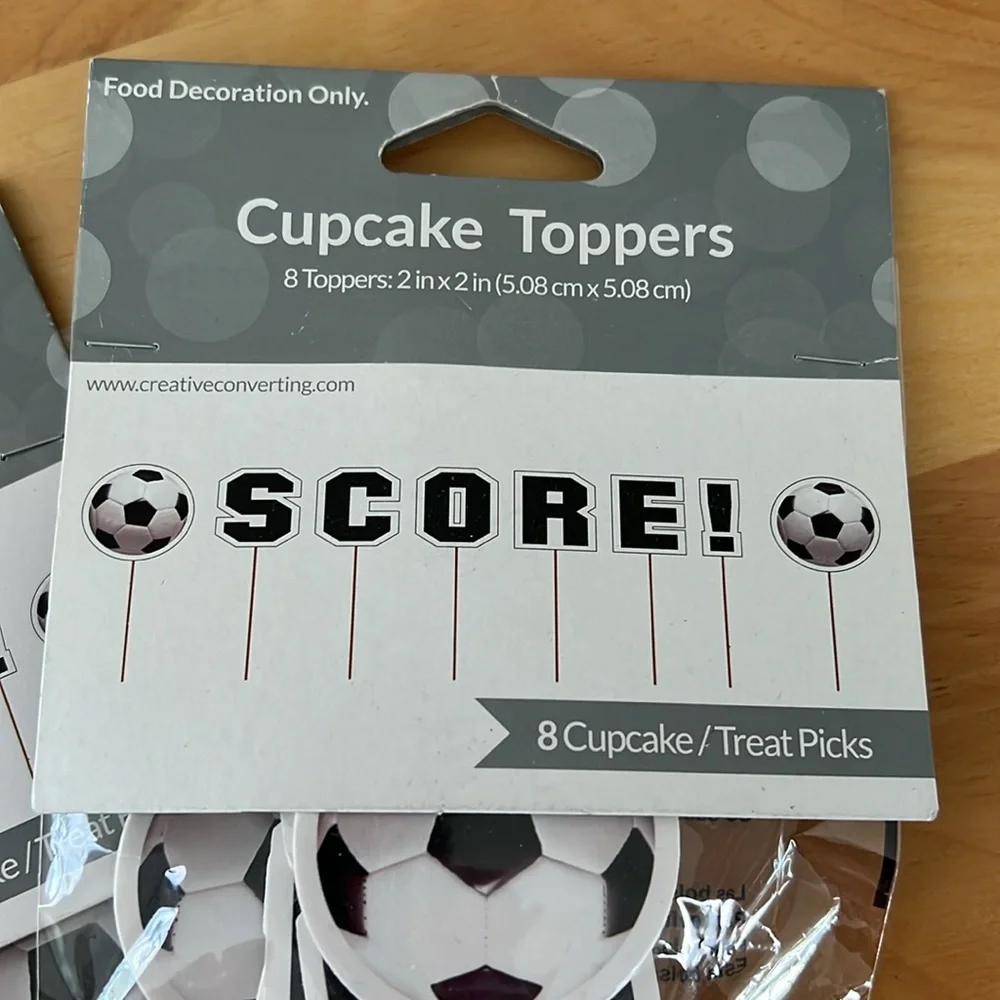 Score soccer cupcake toppers